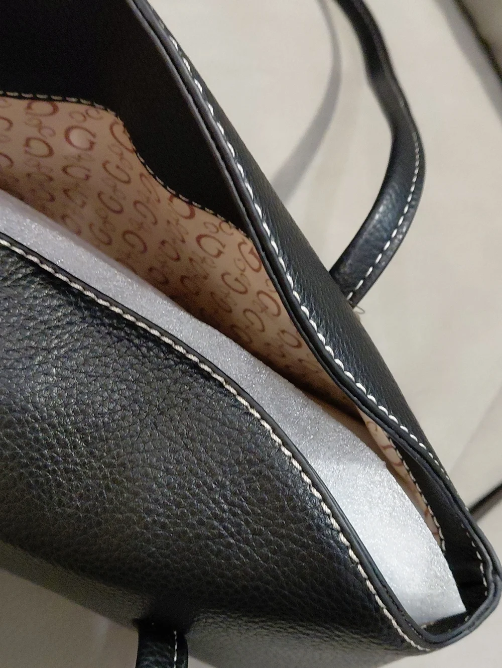 GUESS SHOULDER BAG